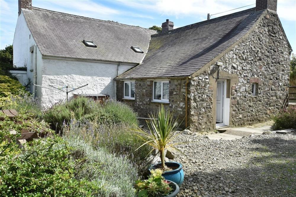 The Farmhouse Newport  Bagian luar foto